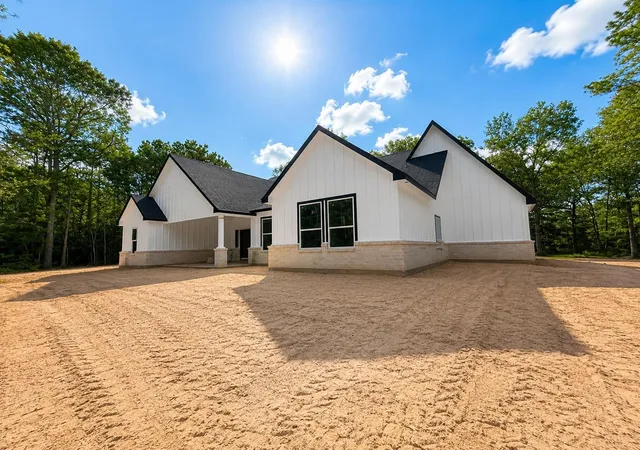 Photo 3 of Single family home for sale at 8767 Lauren Ln, Waller, TX 77484 | MLS# 45505656 | Listing updated on 2026-10-09