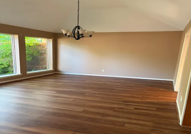 5th image of 2019 Plantation Dr, Richmond, TX 77406 | MLS# 70124482