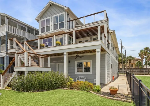 2nd image of 2114 Fenwood St, Kemah, TX 77565 | MLS# 69374944