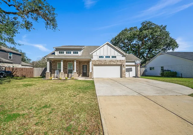 3rd image of 322 Wellshire Dr, West Columbia, TX 77486 | MLS# 75731556