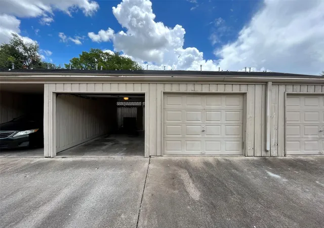 31st image of 6434 Burgoyne Rd #109, Houston, TX 77057 | MLS# 49019696