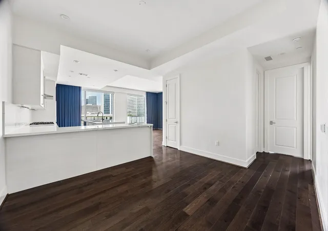 2nd image of 2047 Westcreek Ln #502, Houston, TX 77027 | MLS# 20795243