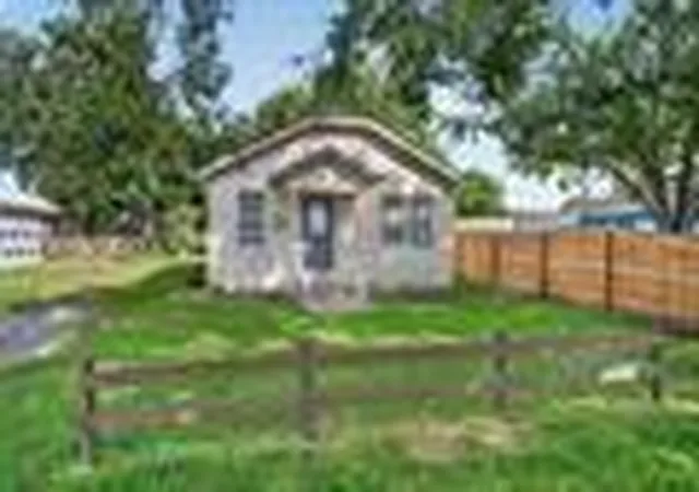 Photo 1 of Sale Pending at 2214 9th St, Port Neches, TX 77651 | MLS# 93537071 | Listing updated on 2026-09-04