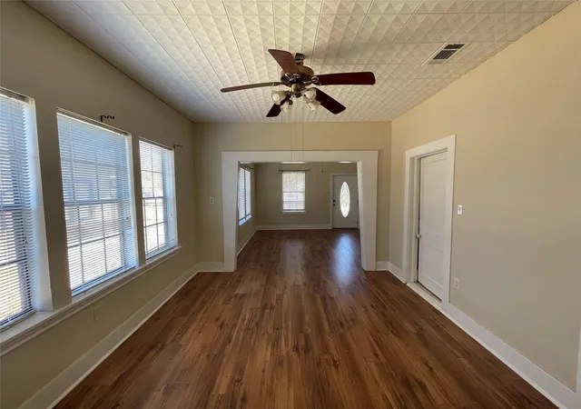 Photo 2 of Single family home for sale at 3105 Indiana St, Baytown, TX 77520 | MLS# 4398961 | Listing updated on 2026-06-18