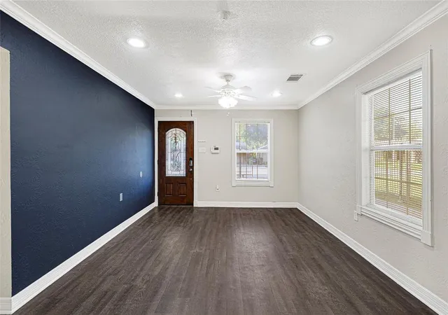 Photo 3 of Single family home for sale at 7337 Miley St, Houston, TX 77028 | MLS# 59275474 | Listing updated on 2026-04-29