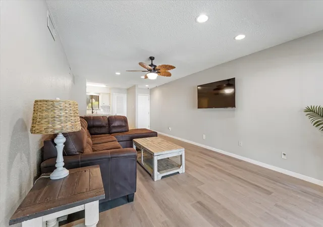 Photo 4 of Condo for sale at 12100 Melville Dr #409D, Montgomery, TX 77356 | MLS# 29630499 | Listing updated on 2026-09-05