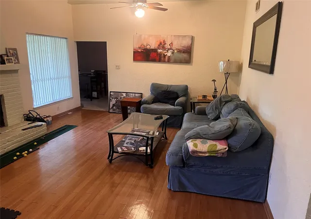 Photo 4 of Sale Pending at 9610 Bob White Dr, Houston, TX 77096 | MLS# 5956868 | Listing updated on 2026-09-10