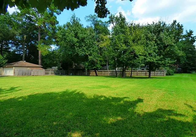 Photo 3 of Land for sale at 3502 Fawn Crk Dr, Kingwood, TX 77339 | MLS# 75589383 | Listing updated on 2026-09-07