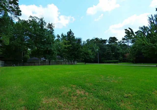 Photo 3 of Land for sale at 3502 Fawn Crk Dr, Kingwood, TX 77339 | MLS# 75589383 | Listing updated on 2026-09-07