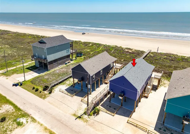 Homes for sale in Surfside Beach, TX | 4831 Bluewater Dr, Surfside Beach, TX 77541 | MLS# 80893539