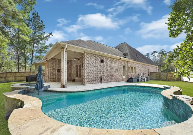 2nd image of 110 Lily Green Ct, Conroe, TX 77304 | MLS# 93352706