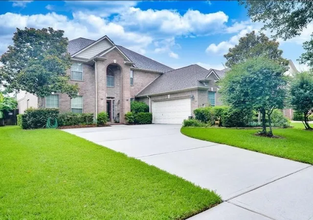 1st image of 2806 Town Gate Ct, Missouri City, TX 77459 | MLS# 18875940