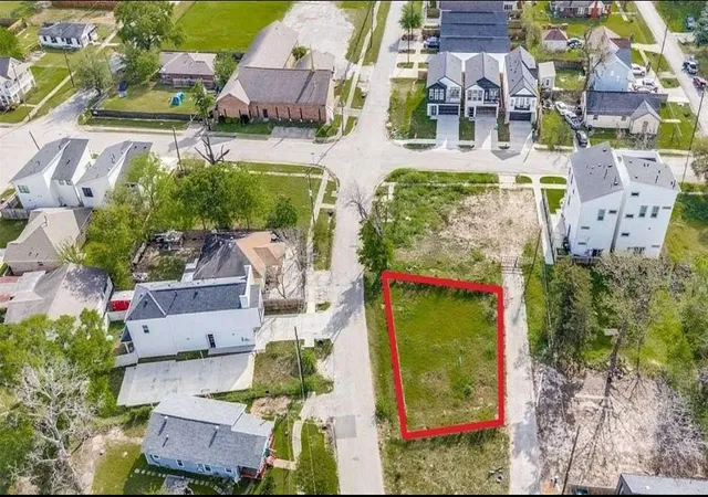 2nd image of 6118 Maybell St, Houston, TX 77091 | MLS# 74635671