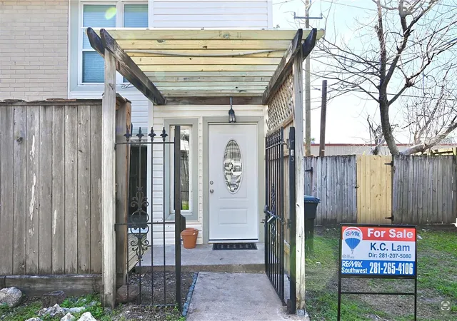 3rd image of 7918 Prestwood Dr, Houston, TX 77036