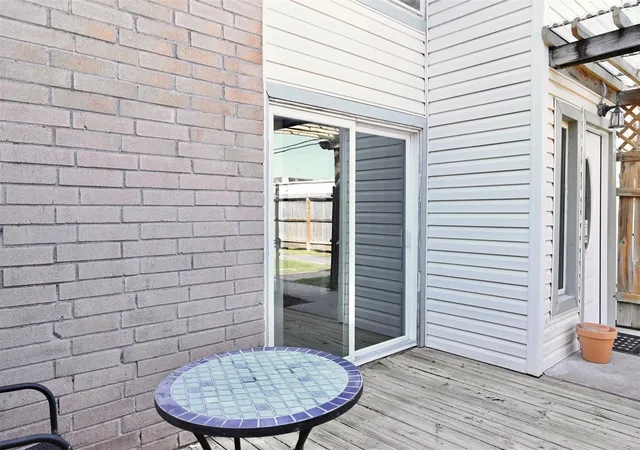 5th image of 7918 Prestwood Dr, Houston, TX 77036
