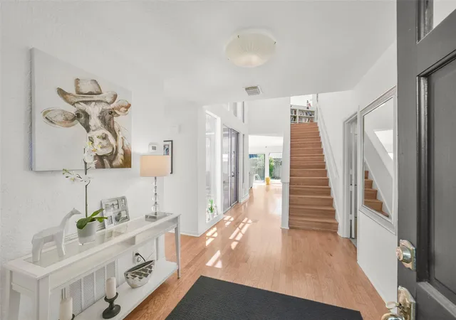 Photo 3 of Single family home for sale at 10815 Cranbrook Rd, Houston, TX 77042 | MLS# 38598690 | Listing updated on 2026-08-24