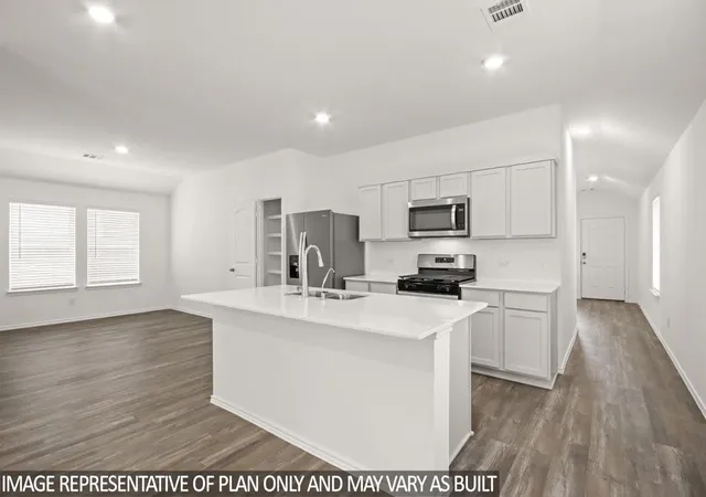 Photo 2 of Sale Pending at 1679 Portia Ln, Conroe, TX 77301 | MLS# 70398960 | Listing updated on 2026-09-22