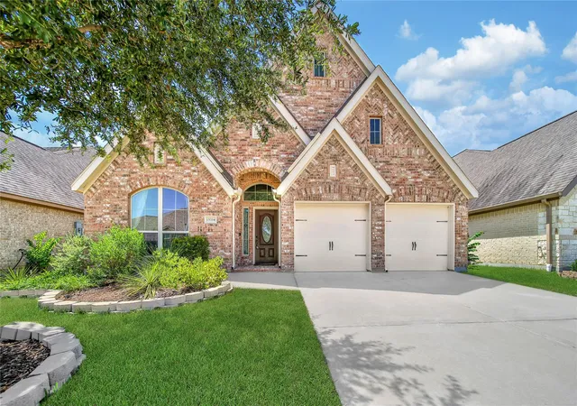 Photo 1 of Single family home for sale at 13314 Lazy River Ln, Pearland, TX 77584 | MLS# 73052528 | Listing updated on 2026-09-04