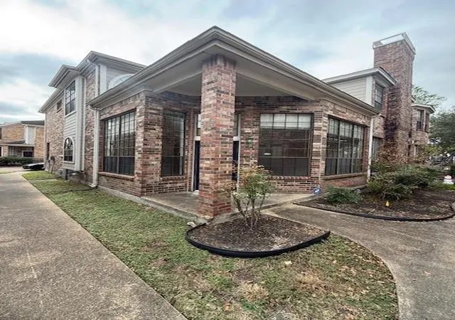 2nd image of 8888 Benning Dr, Houston, TX 77031