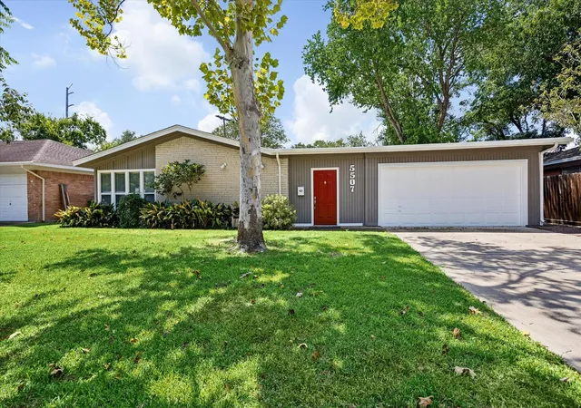Photo 2 of Sale Pending at 5507 Ariel St, Houston, TX 77096 | MLS# 23105196 | Listing updated on 2026-09-11