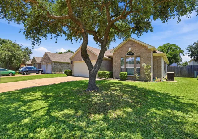 Photo 3 of Single family home for sale at 3222 N Mason Rd, Katy, TX 77449 | MLS# 82741047 | Listing updated on 2026-09-14
