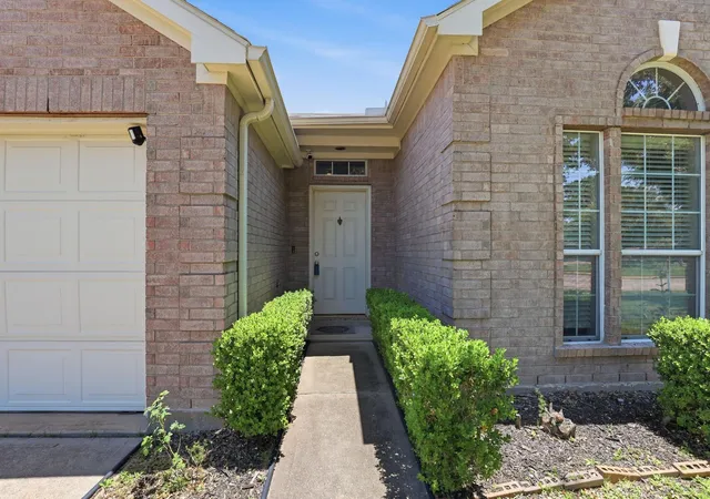 Photo 3 of Single family home for sale at 3222 N Mason Rd, Katy, TX 77449 | MLS# 82741047 | Listing updated on 2026-09-14