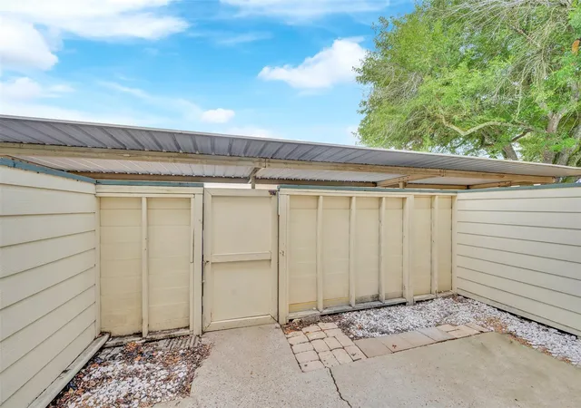 2nd image of 250 El Dorado Blvd, Webster, TX 77598