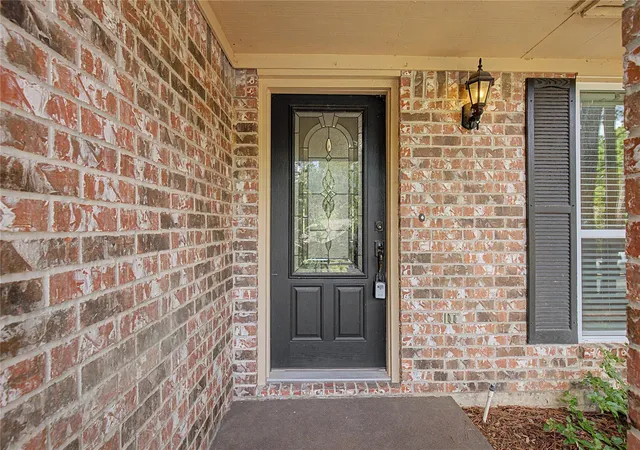 2nd image of 603 Hillcrest Dr, Huntsville, TX 77340 | MLS# 88696185