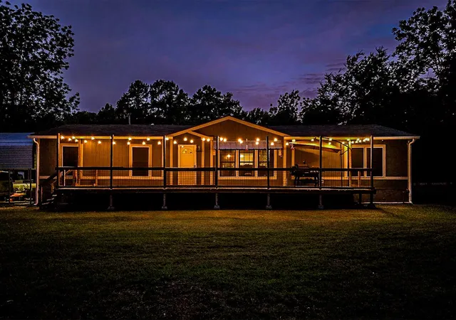 1st image of 61 Kathryn Dr, Huntsville, TX 77320 | MLS# 8495579