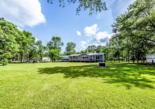 2nd image of 61 Kathryn Dr, Huntsville, TX 77320 | MLS# 8495579