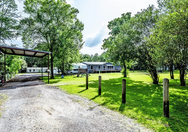 3rd image of 61 Kathryn Dr, Huntsville, TX 77320 | MLS# 8495579