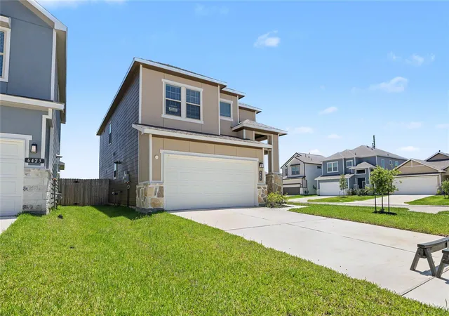 Photo 2 of Single family home for sale at 6427 Bolinas Ct, Rosharon, TX 77583 | MLS# 69801751 | Listing updated on 2026-09-14