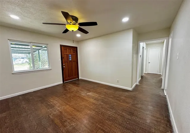 3rd image of 9434 Fairland Dr, Houston, TX 77051 | MLS# 28569728