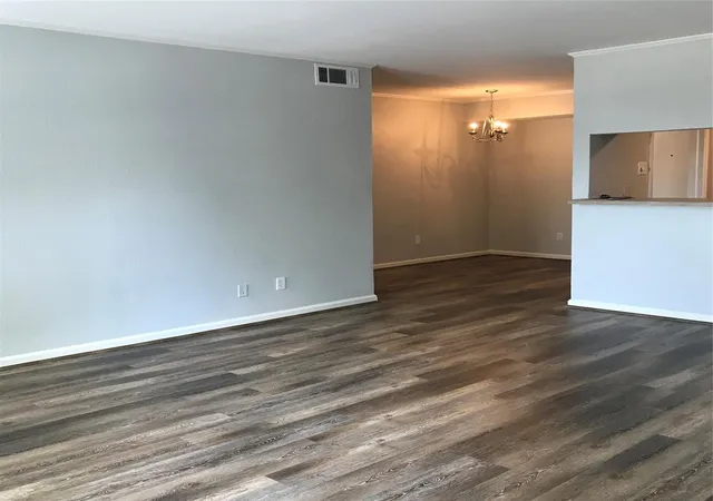 1st image of 4631 Wild Indigo St #560, Houston, TX 77027 | MLS# 10736597
