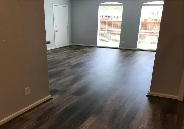 2nd image of 4631 Wild Indigo St #560, Houston, TX 77027 | MLS# 10736597