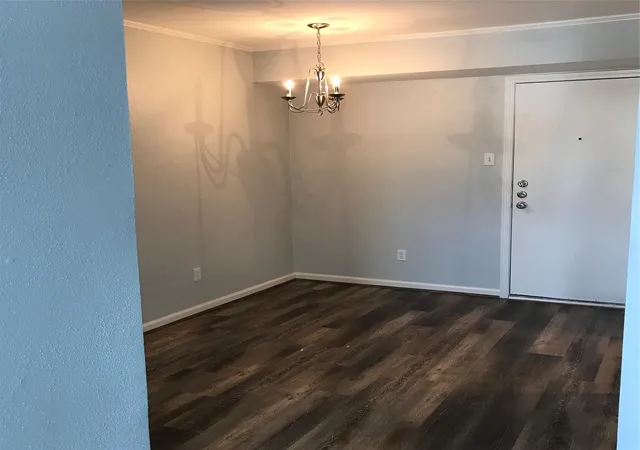 3rd image of 4631 Wild Indigo St #560, Houston, TX 77027 | MLS# 10736597