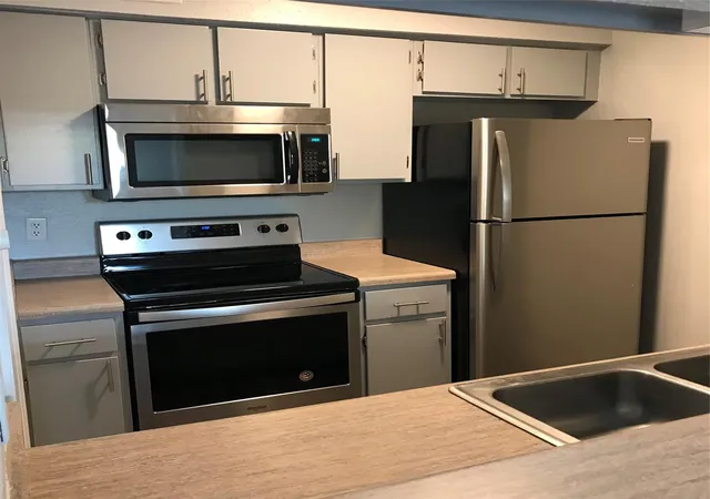 4th image of 4631 Wild Indigo St #560, Houston, TX 77027 | MLS# 10736597