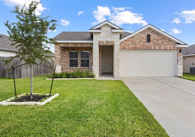 Homes for sale in Brenham, TX | 802 Legrand St, Brenham, TX 77833 | MLS# 29683065