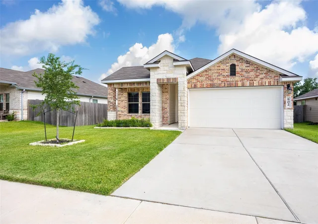 Homes for sale in Brenham, TX | 802 Legrand St, Brenham, TX 77833 | MLS# 29683065