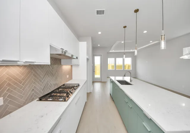 5th image of 3003A Ventas Dr, Houston, TX 77047 | MLS# 72920356