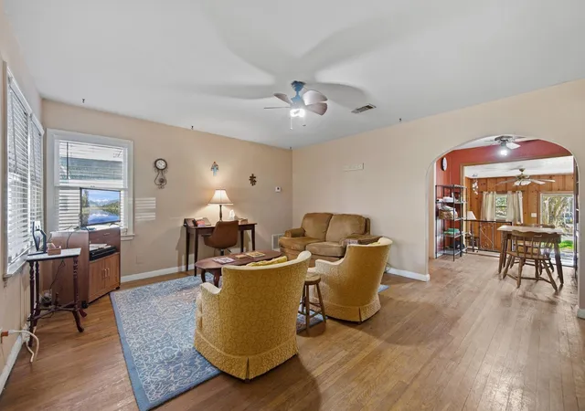 5th image of 1604 Kipling St, Liberty, TX 77575 | MLS# 71263511