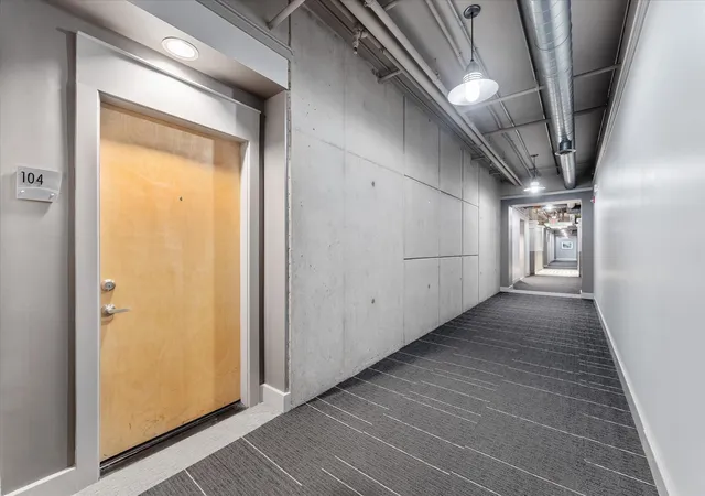 3rd image of 1901 Post Oak Blvd, Houston, TX 77056