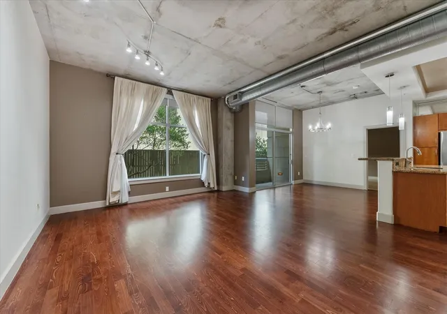 5th image of 1901 Post Oak Blvd, Houston, TX 77056