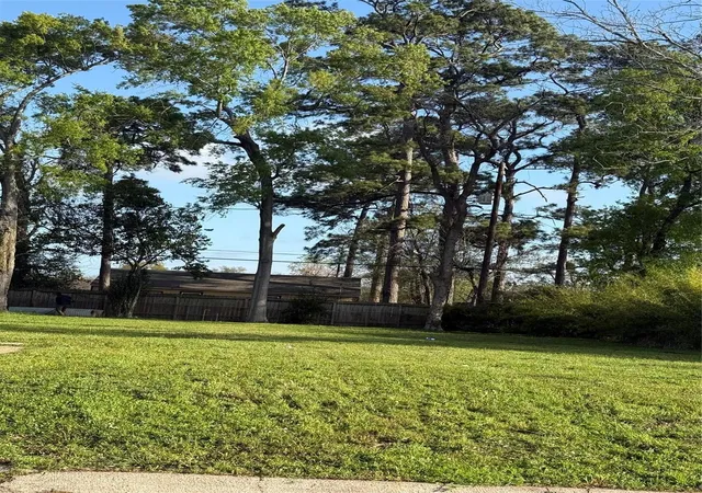 Photo 2 of Land for sale at 6211 Guadalupe St, Houston, TX 77016 | MLS# 9993013 | Listing updated on 2026-09-01