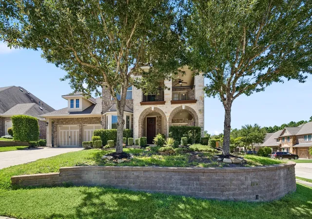Photo 30 of Sale Pending at 1041 Cedar Forest Dr, Conroe, TX 77384 | MLS# 74404342 | Listing updated on 2026-09-07