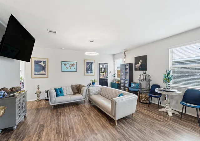 Photo 4 of Single family home for sale at 23911 Wedgewood Holw Ln, Spring, TX 77389 | MLS# 76290604 | Listing updated on 2026-07-18