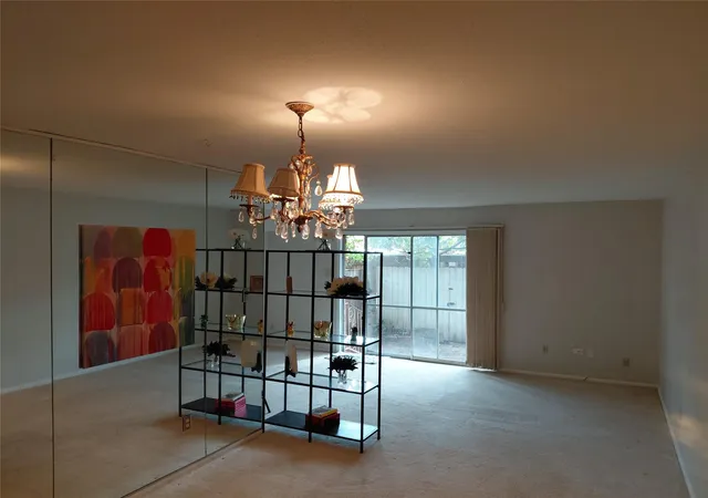 Condo for sale at 406 N Post Oak Ln, Houston, TX 77024 | MLS# 15416314