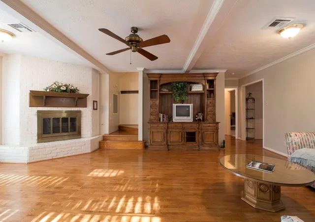 Photo 3 of Sale Pending at 17815 Comoro Ln, Spring, TX 77379 | MLS# 64843041 | Listing updated on 2026-09-19
