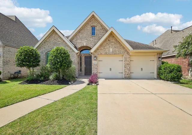 1st image of 2336 Redwood Ridge Trl, Manvel, TX 77578 | MLS# 54658386