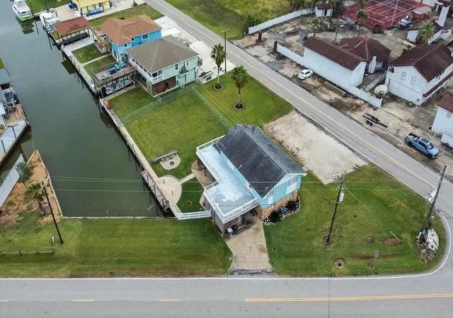 Homes for sale in Freeport, TX | 1503 Blue Water Dr, Freeport, TX 77541 | MLS# 13880091